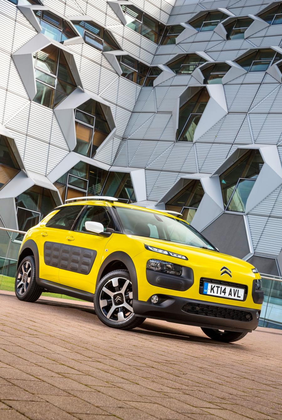  Citroen C4 Cactus 2014 года  (UK) (фото 9 из 44)